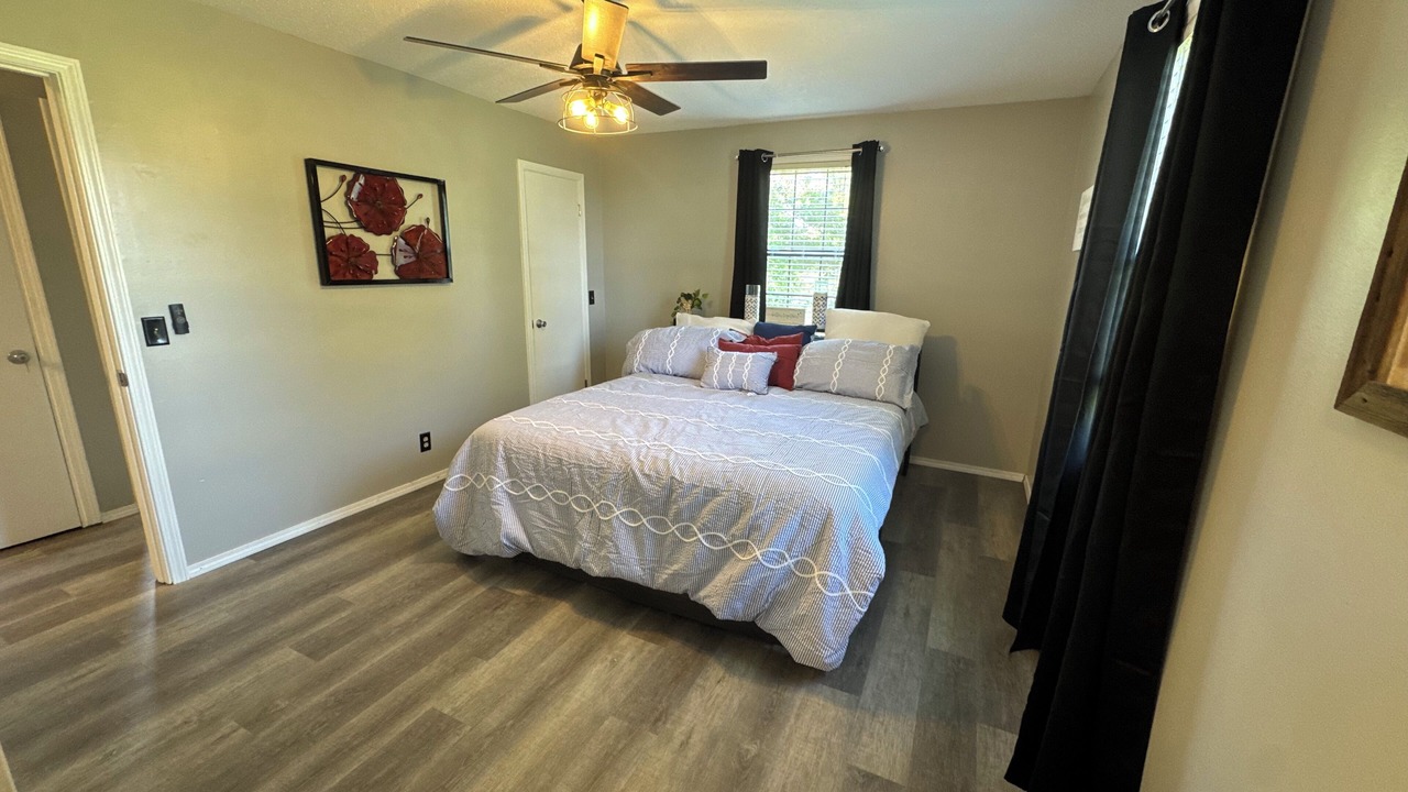 Photo of Bedroom in Rogersville