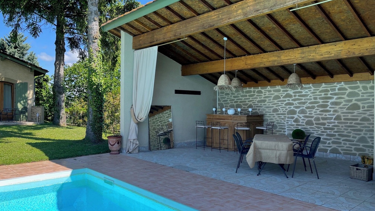 Photo of Outdoor in Marges