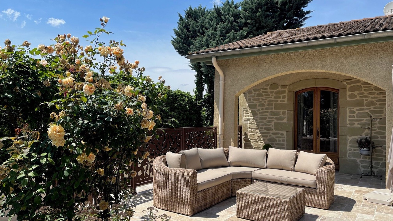Photo of Patio Balcony in Marges