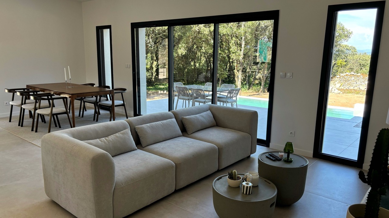 Photo of Livingroom in Saint-Restitut