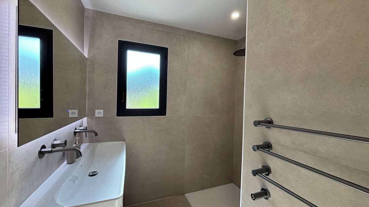 Photo of Bathroom in Saint-Restitut