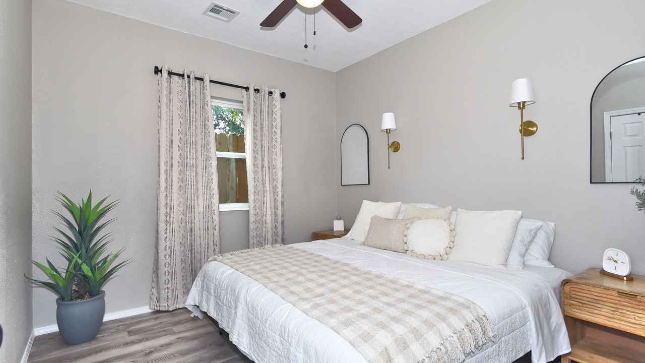Photo of Bedroom in Tulsa