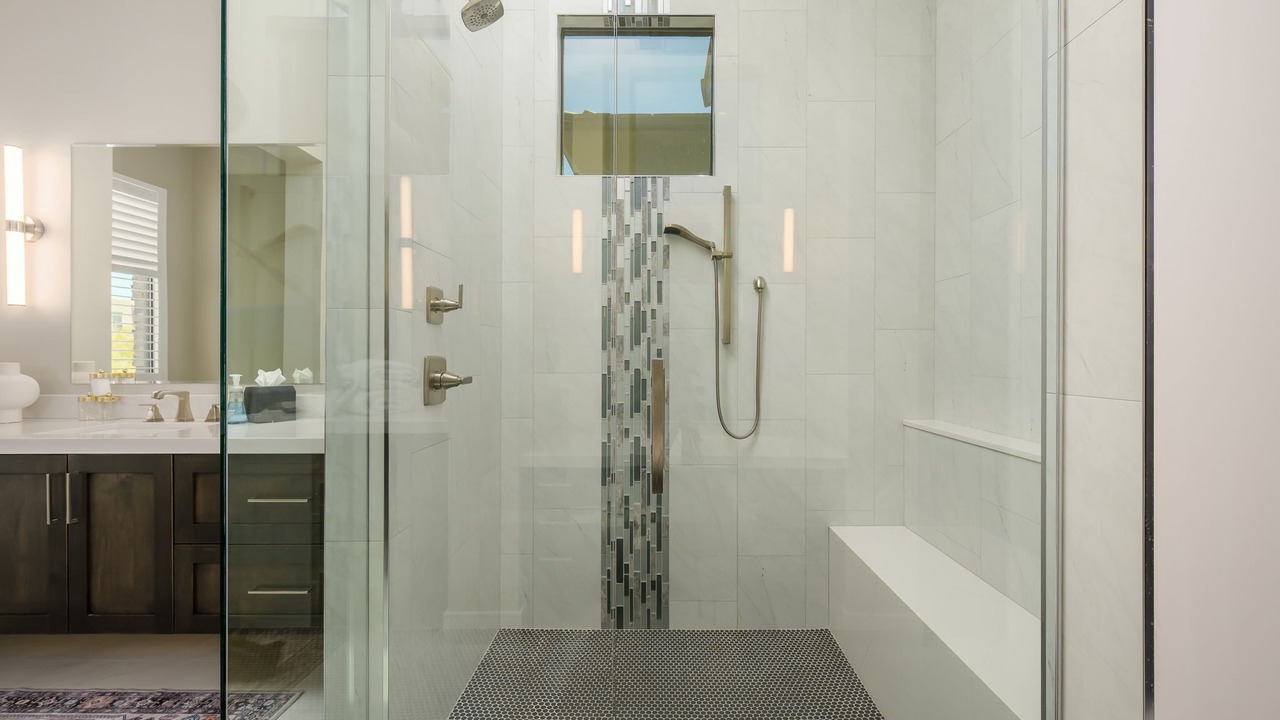 Photo of Bathroom in Pinnacle Peak