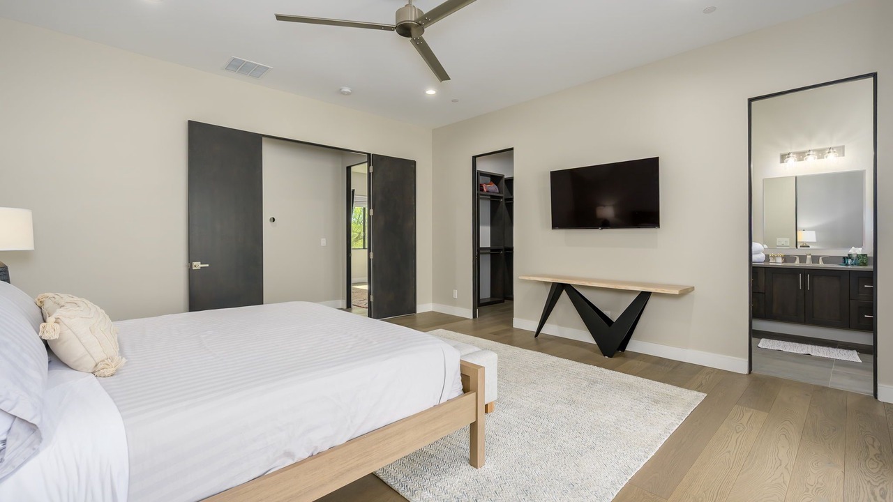 Photo of Bedroom in Pinnacle Peak