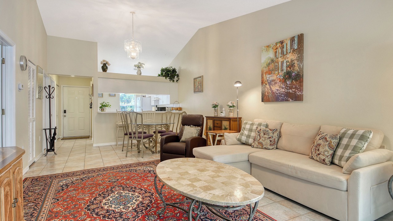 Photo of Livingroom in Park East
