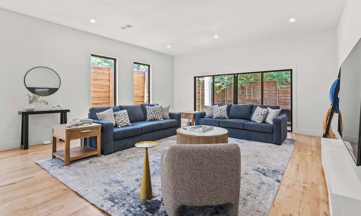Photo of Livingroom in Old East Dallas