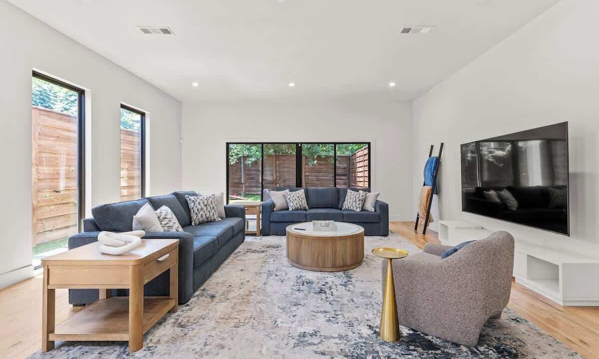 Photo of Livingroom in Old East Dallas