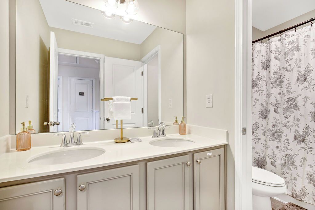 Photo of Bathroom in Ben Hill