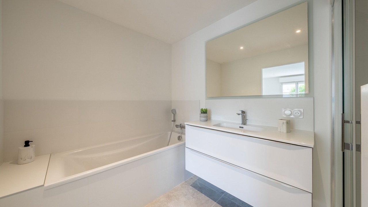 Photo of Bathroom in Sainte-Terre