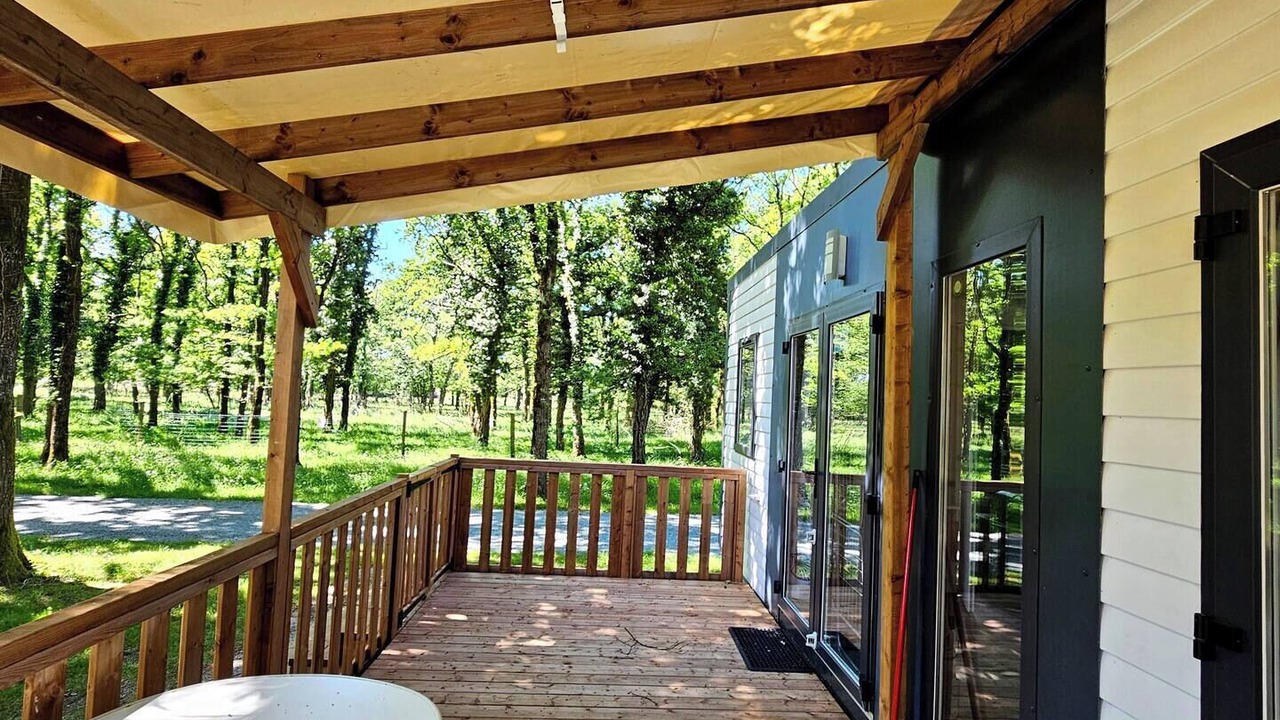 Photo of Patio Balcony in La Boissiere-de-Montaigu