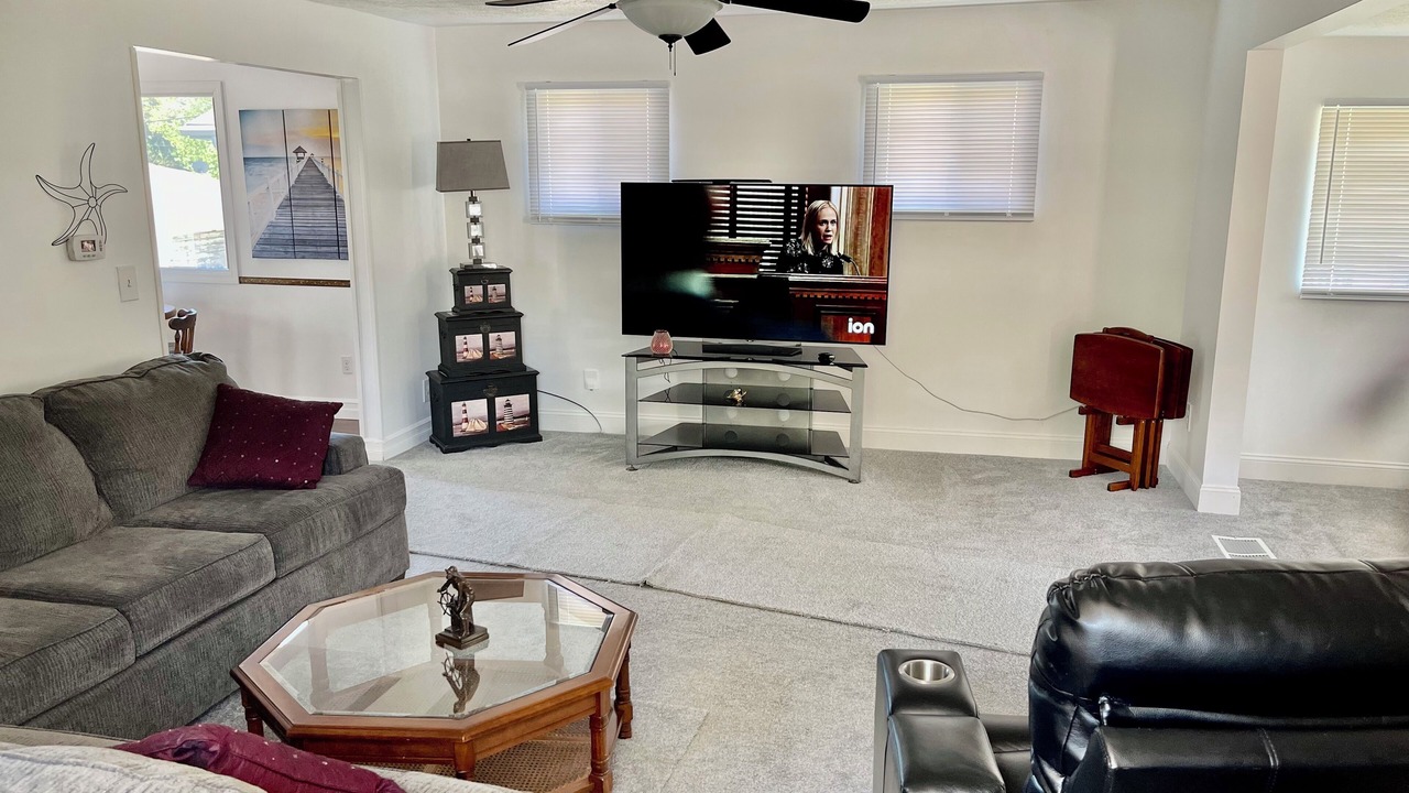 Photo of Livingroom in Portage Lakes