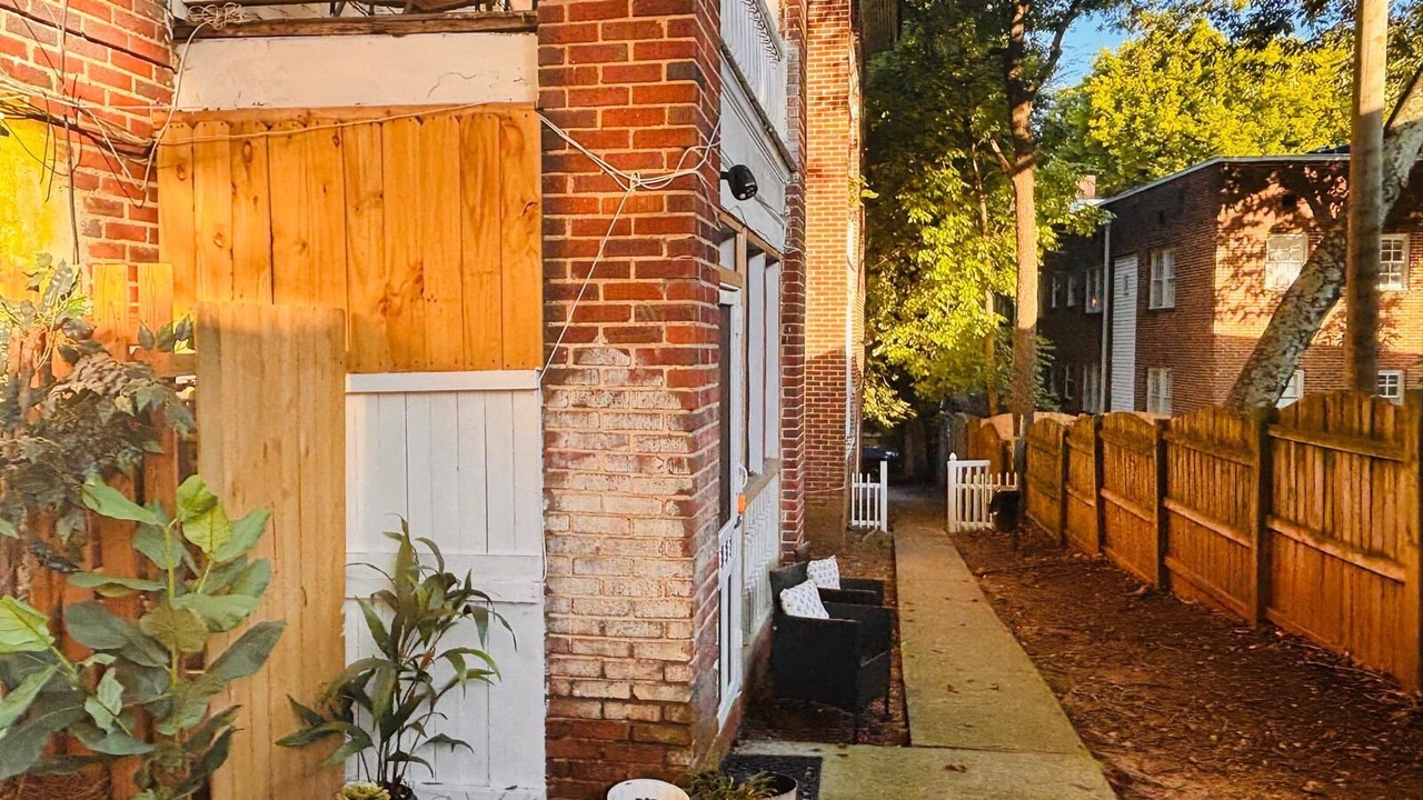 Photo of Outdoor in Virginia Highland