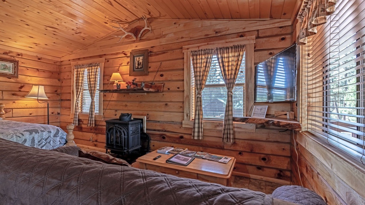 Photo of Bedroom in Heber