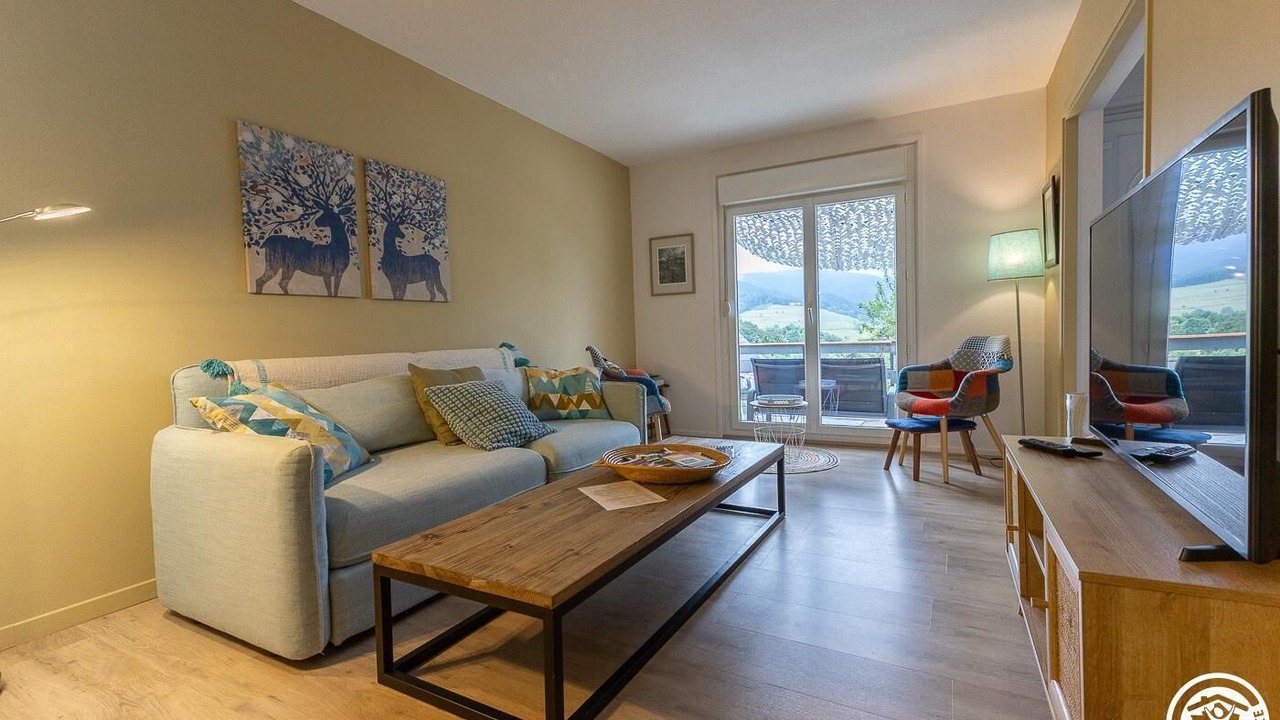 Photo of Livingroom in Murat-le-Quaire