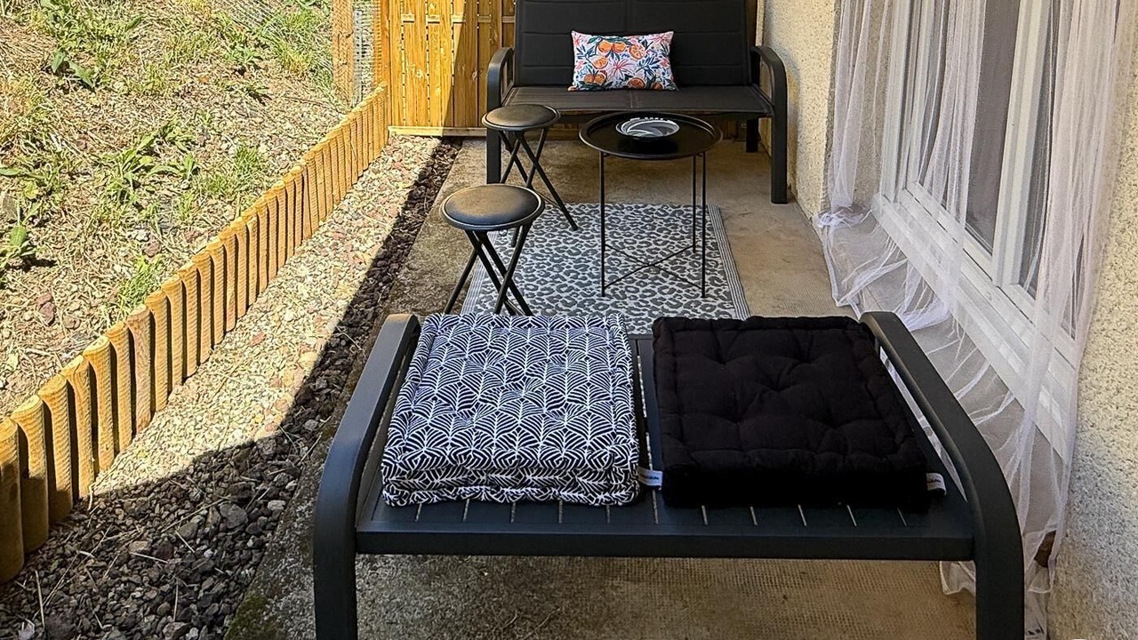 Photo of Patio Balcony in Murat-le-Quaire