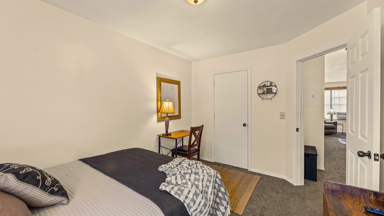 Photo of Bedroom in Osawatomie