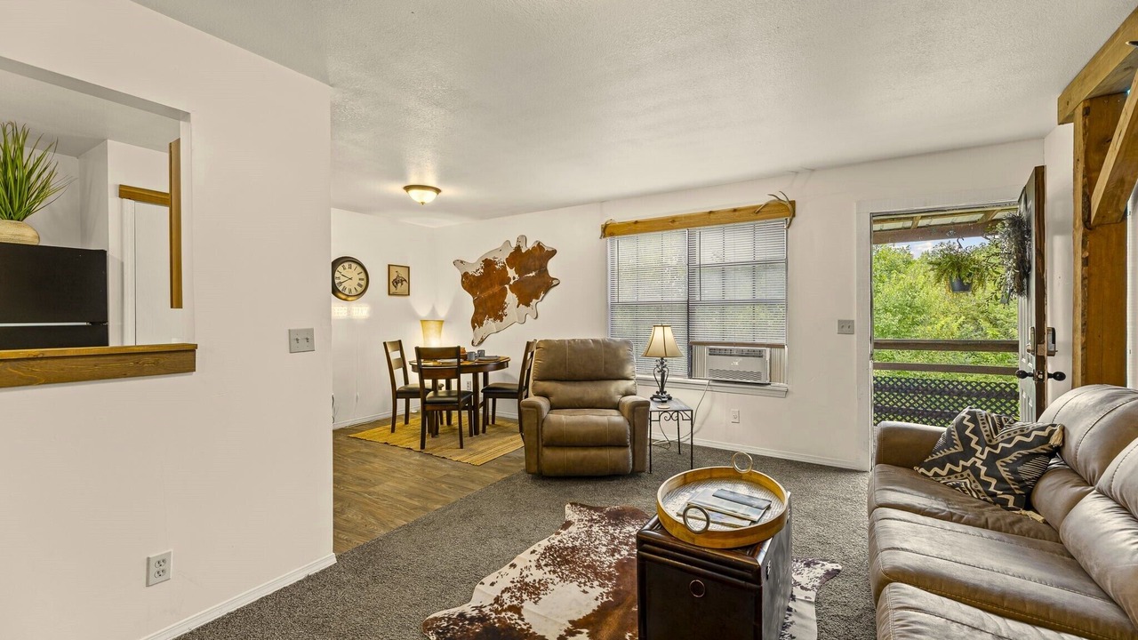 Photo of Livingroom in Osawatomie
