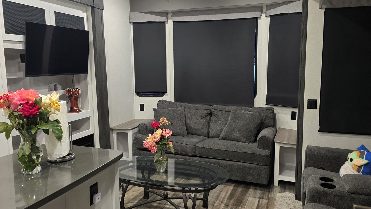 Photo of Livingroom in Pacific