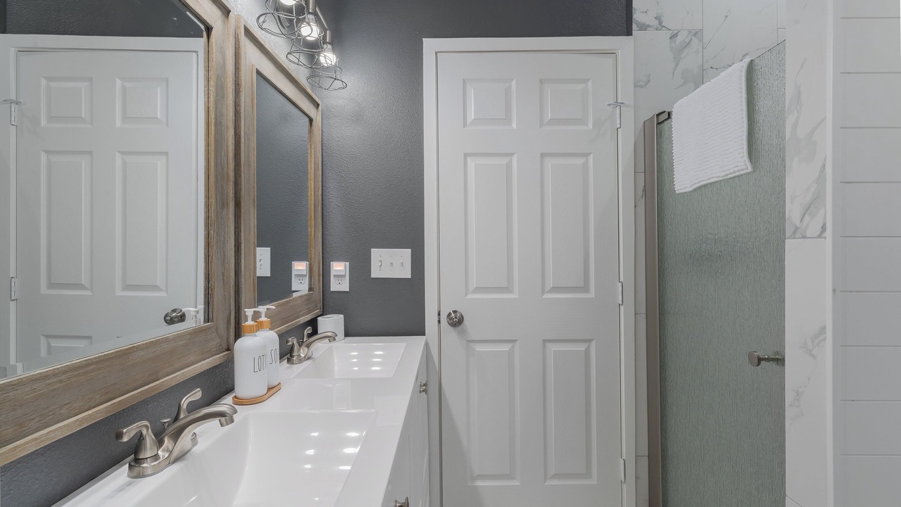 Photo of Bathroom in Denison