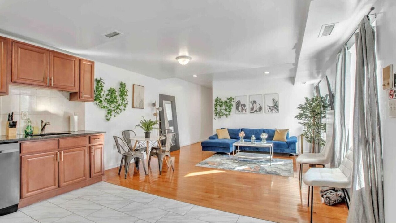 Photo of Livingroom in Fairmount