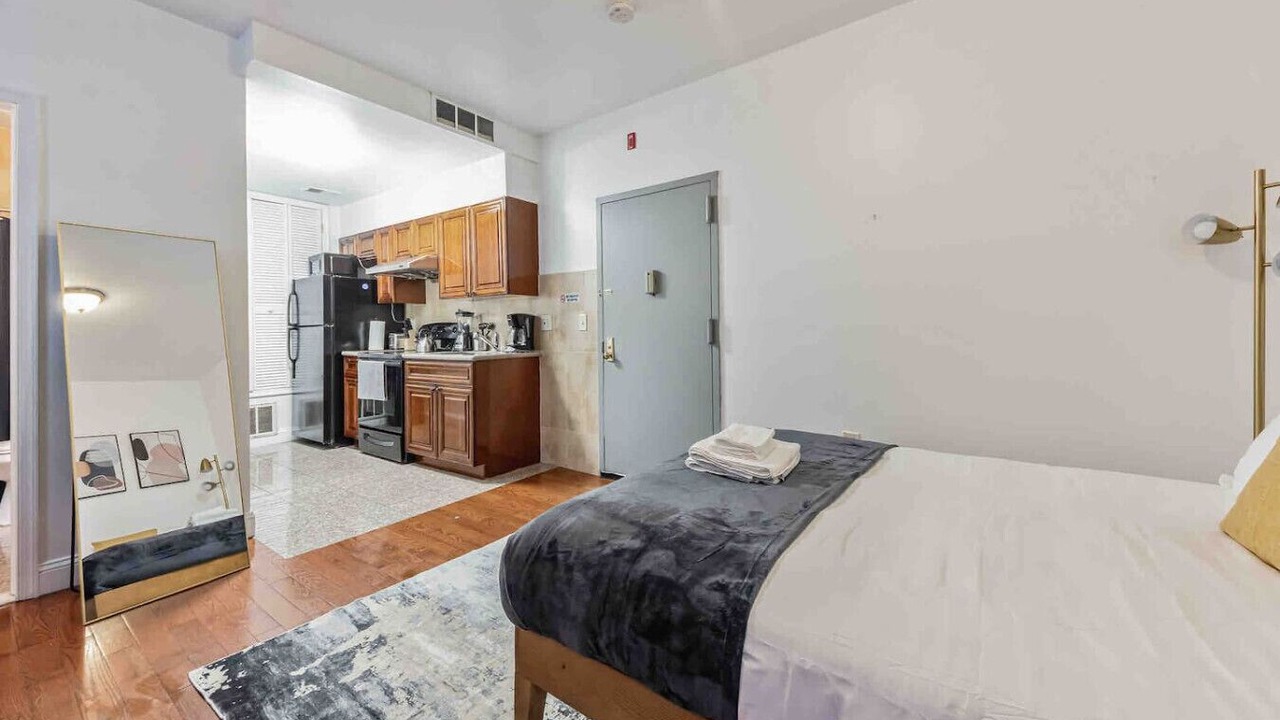 Photo of Bedroom in Center City