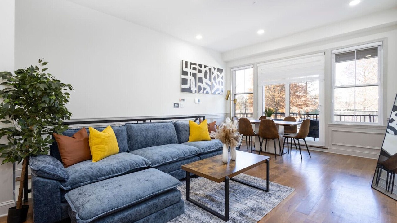 Photo of Livingroom in North Philadelphia West