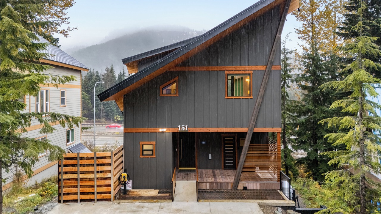 Photo of Outdoor in Snoqualmie Pass