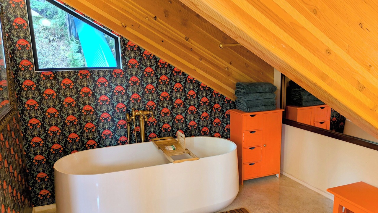Photo of Bathroom in Snoqualmie Pass
