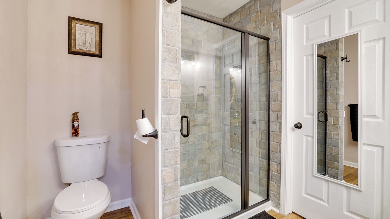 Photo of Bathroom in Powell