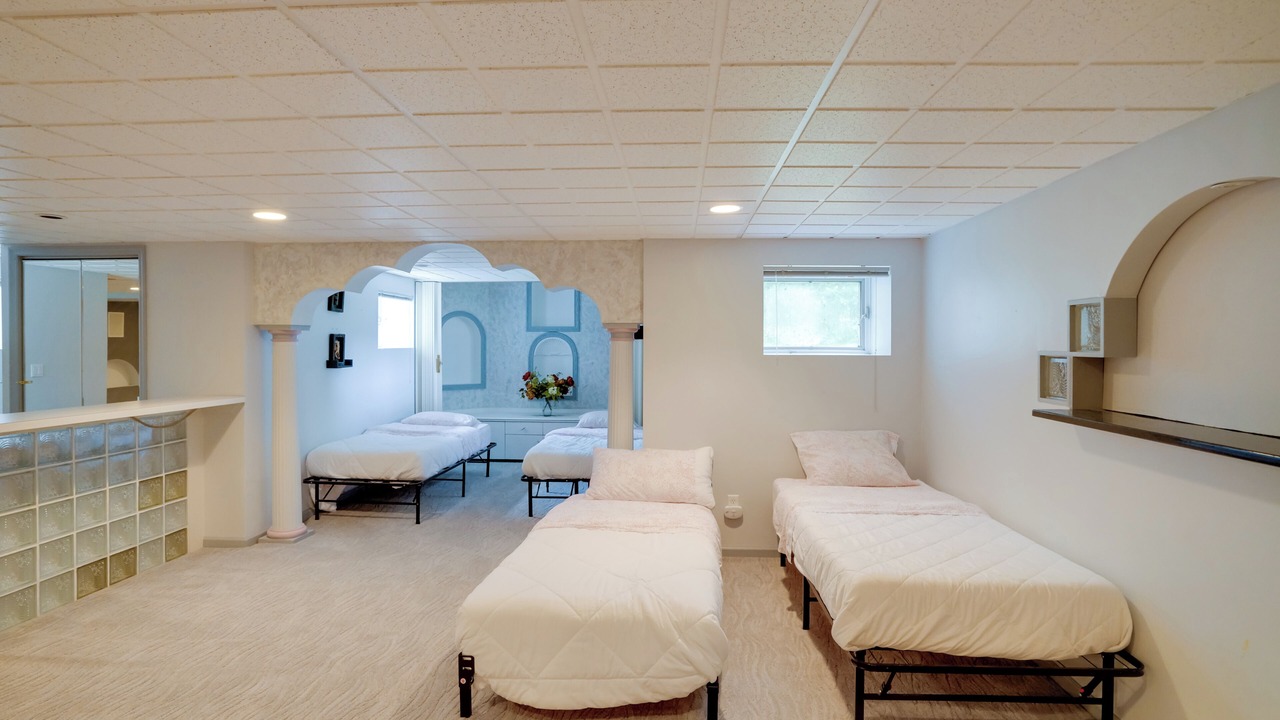 Photo of Others in Niskayuna