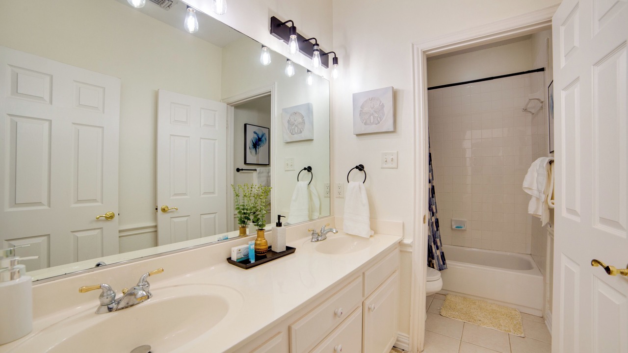 Photo of Bathroom in Farmersville