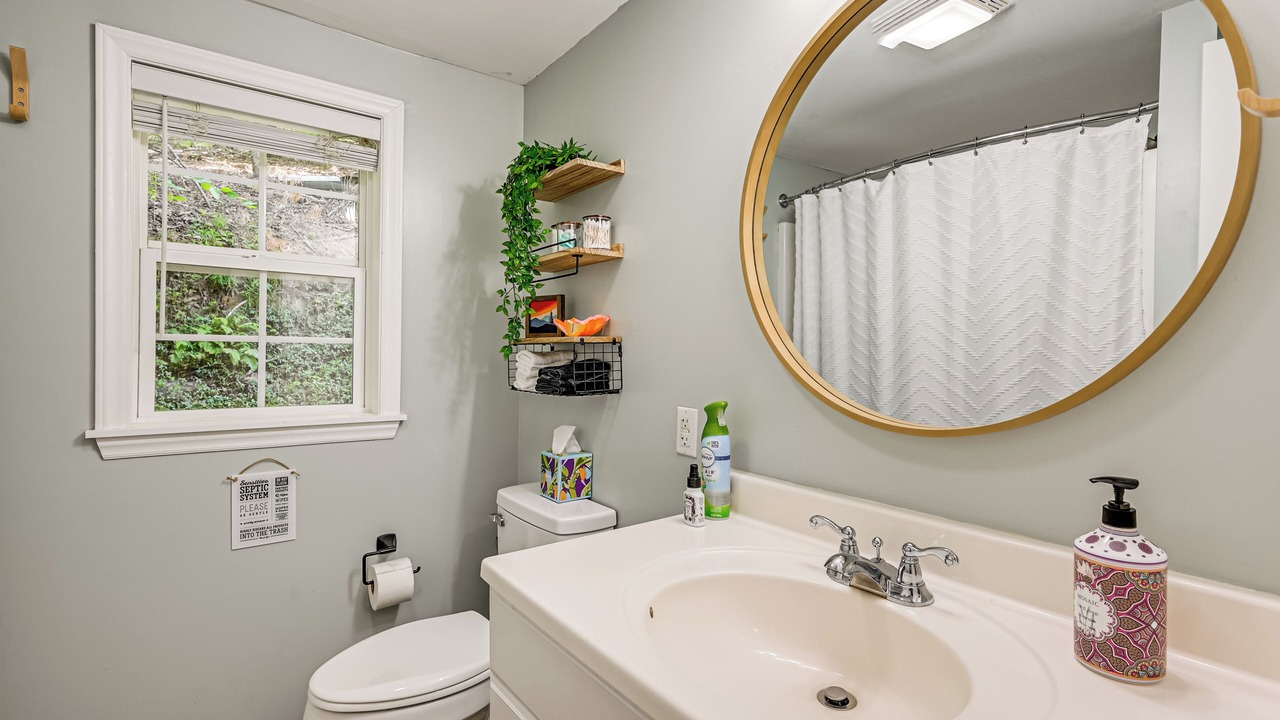 Photo of Bathroom in Henry