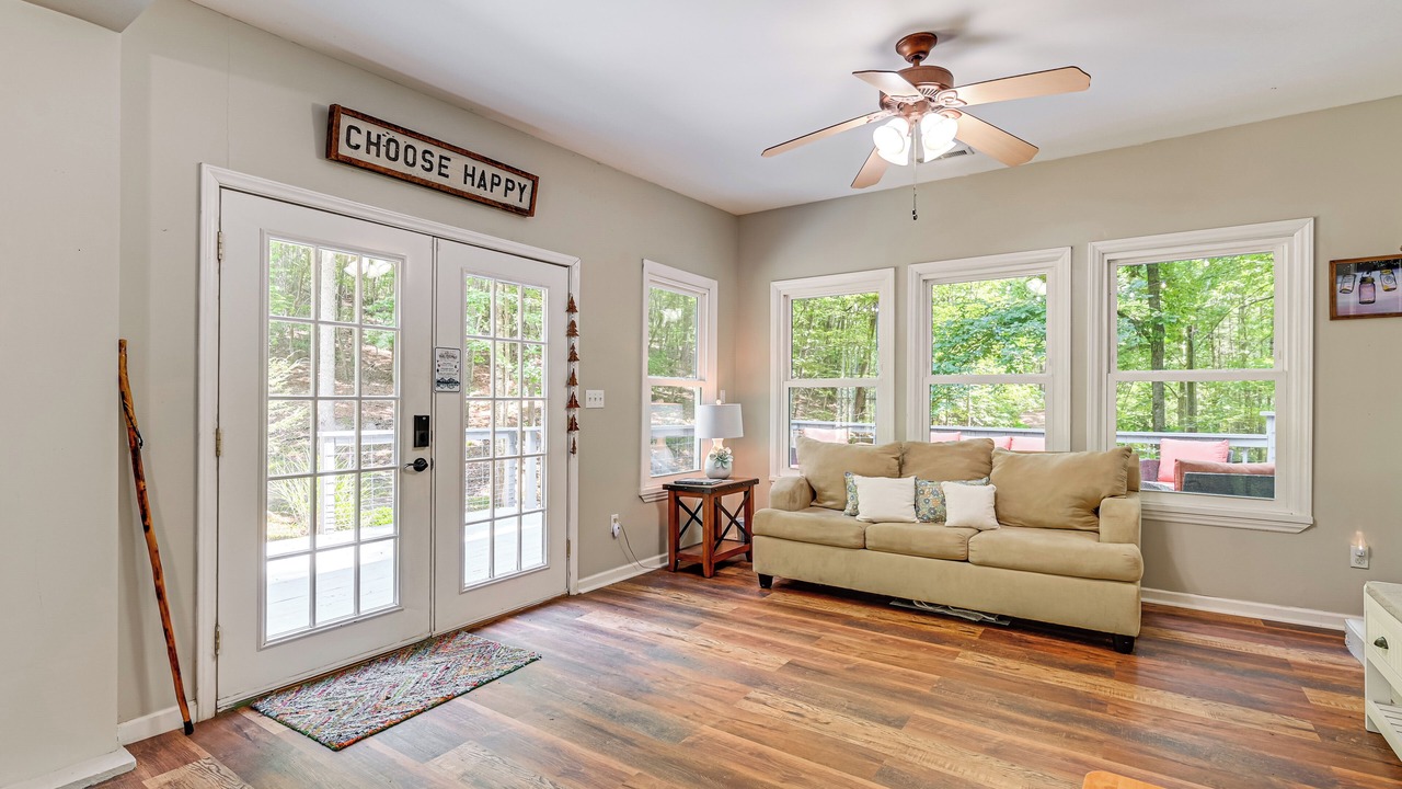 Photo of Livingroom in Henry