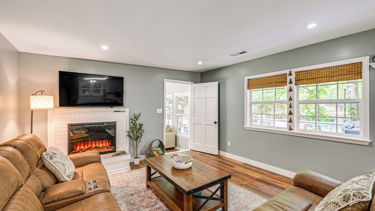 Photo of Livingroom in Henry