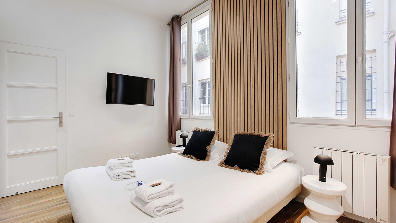 Photo of Bedroom in Arts-et-Metiers