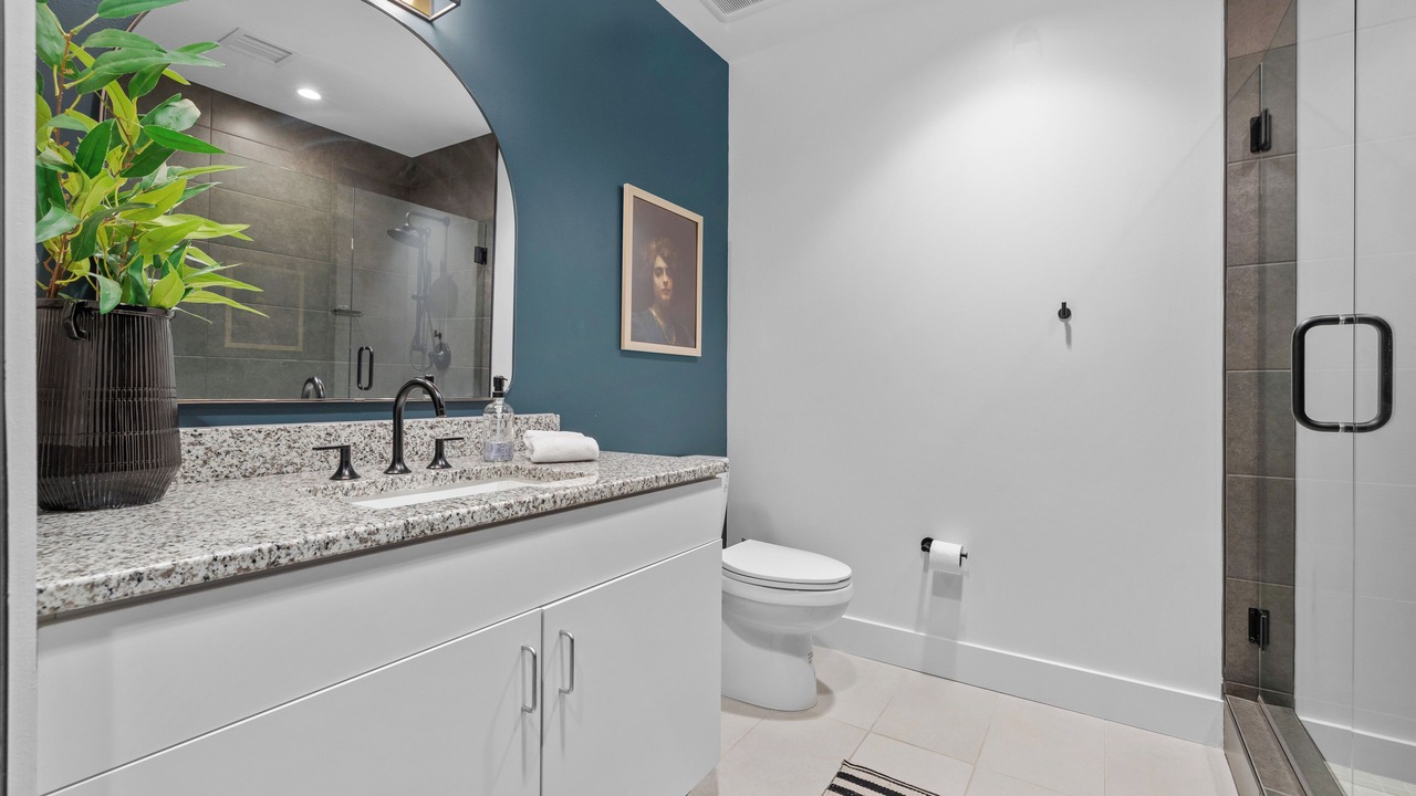 Photo of Bathroom in Eighth Avenue