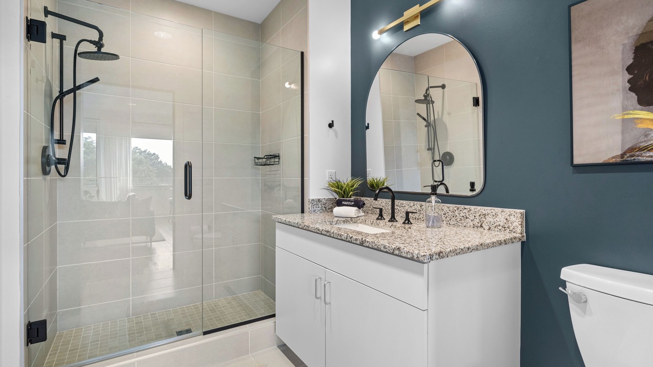 Photo of Bathroom in Eighth Avenue
