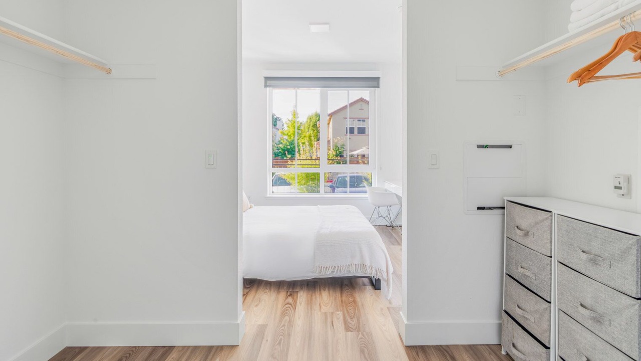 Photo of Bedroom in Pleasant Hill