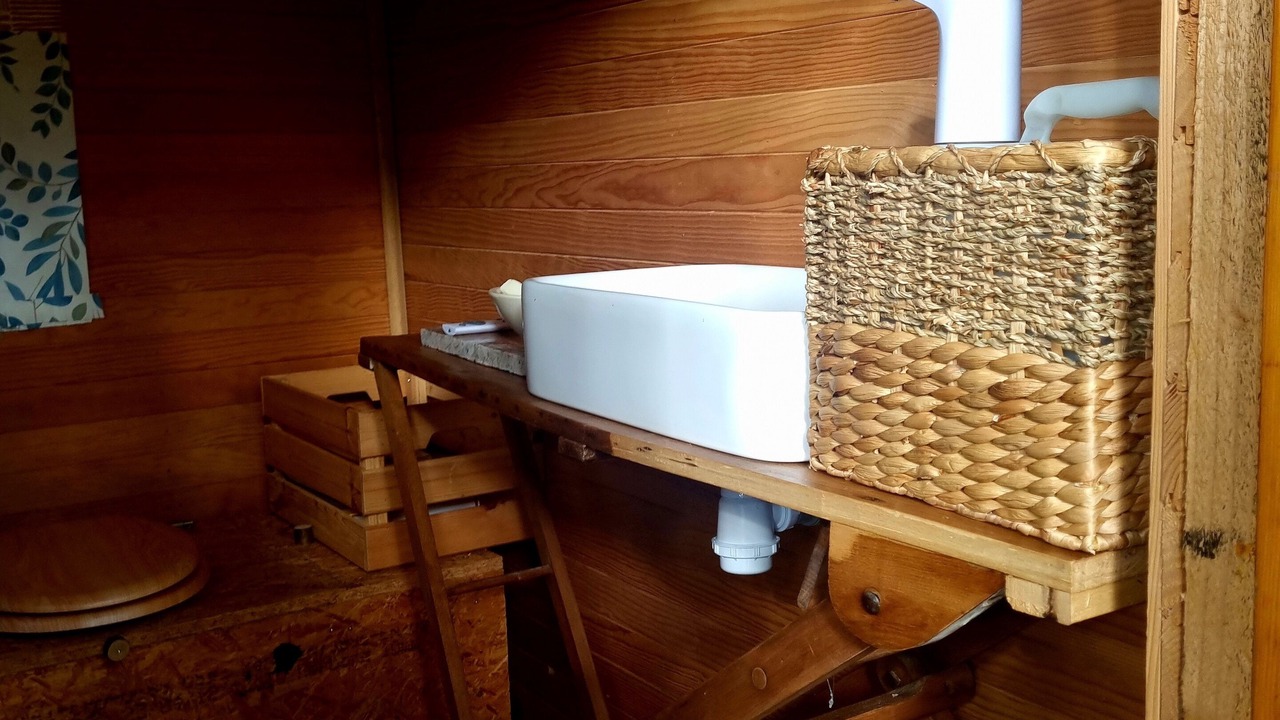 Photo of Others in Cite