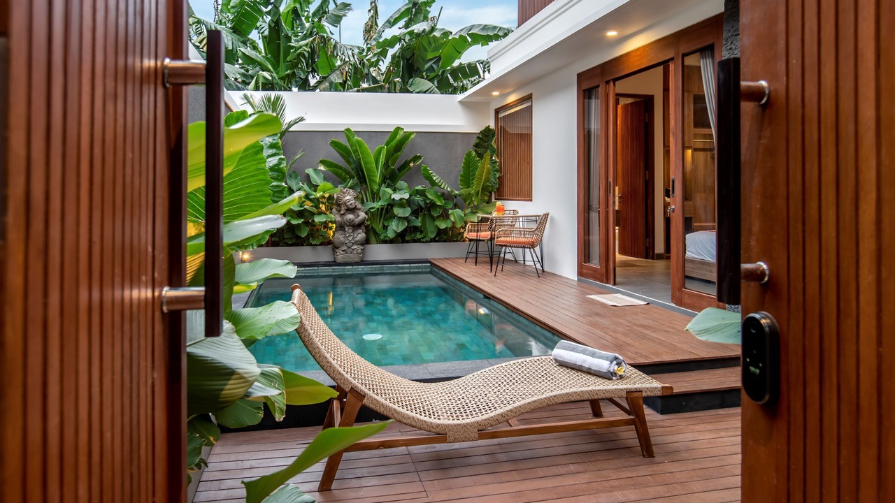 Photo of Bedroom in Kartika Plaza