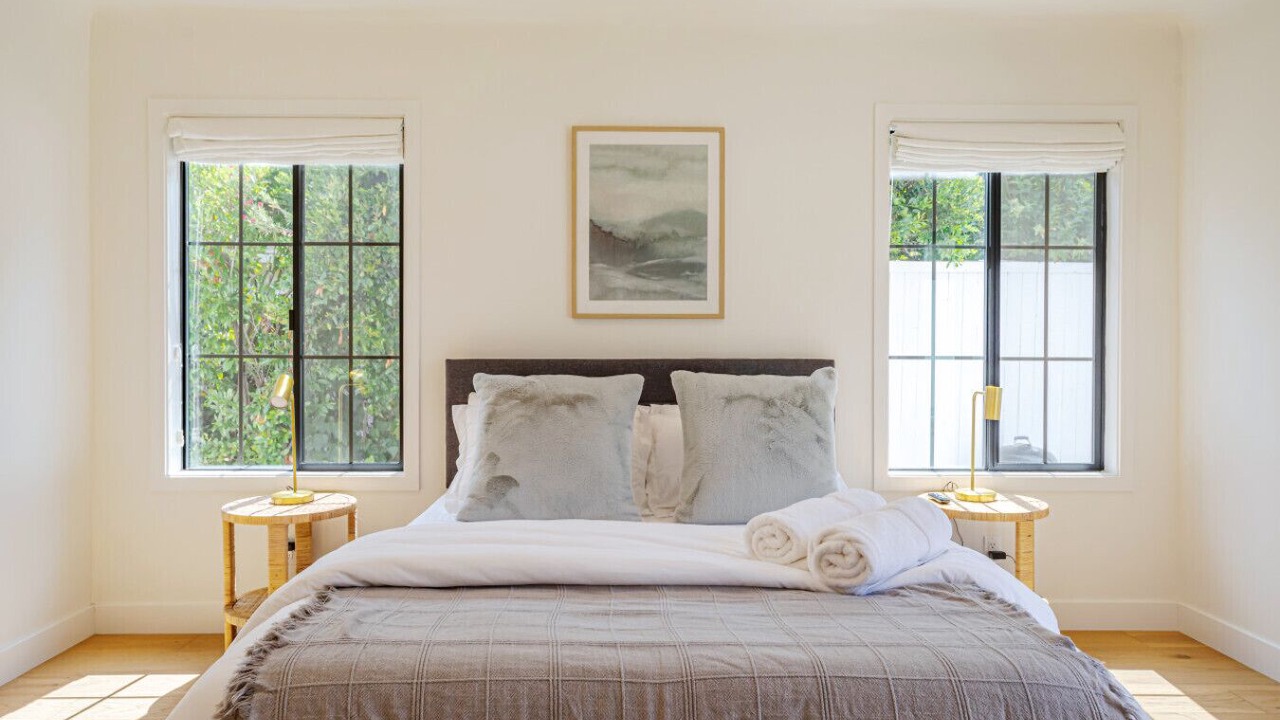 Photo of Bedroom in Valley Glen