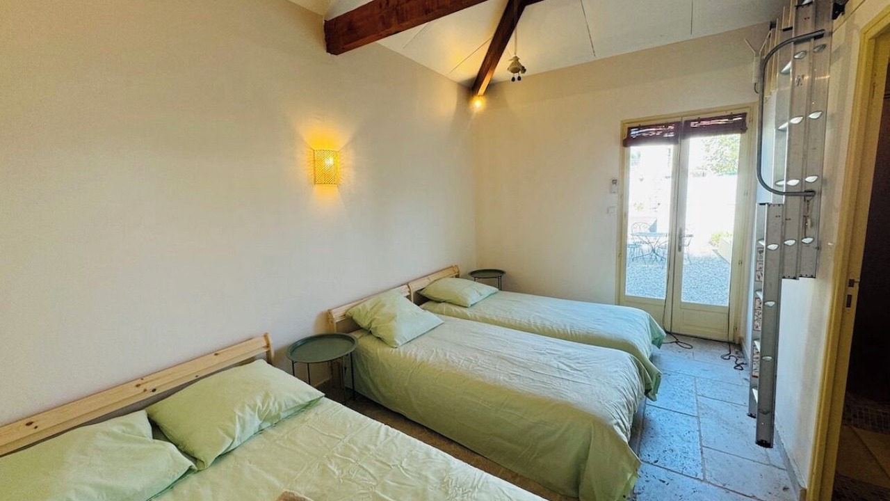 Photo of Bedroom in Saint-Mitre