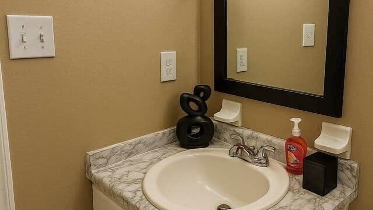 Photo of Bathroom in Mobile