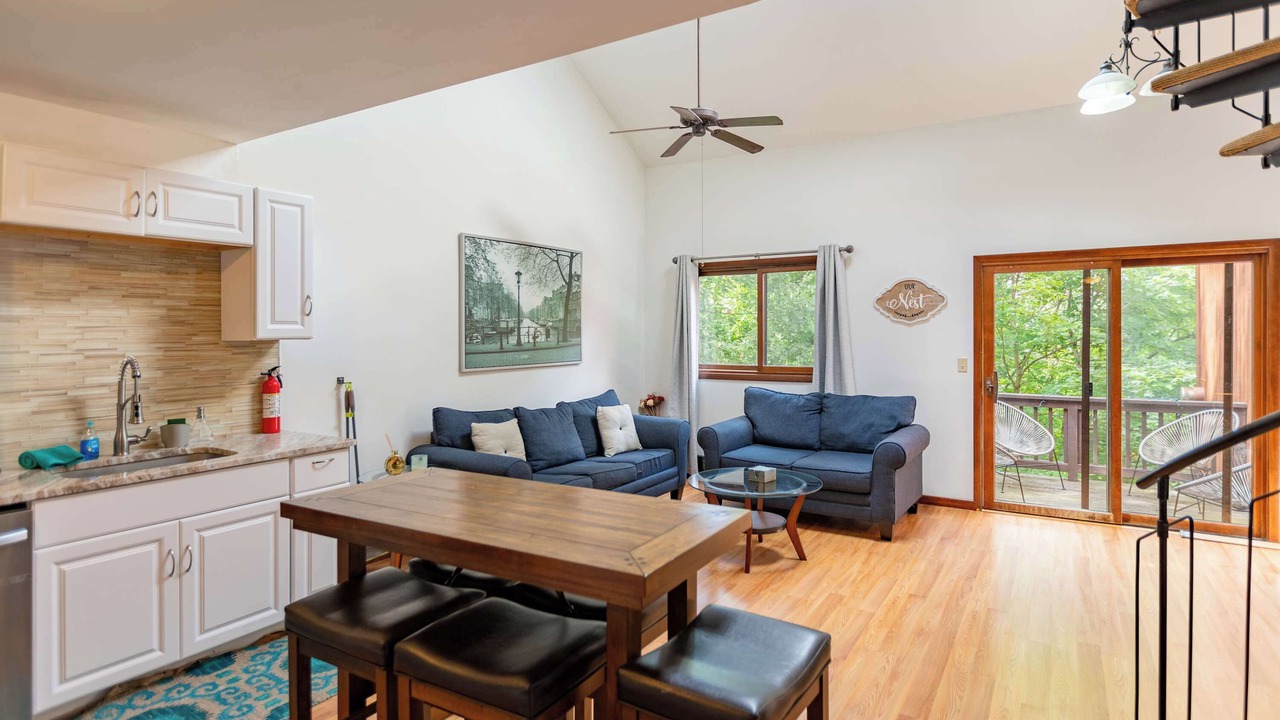 Photo of Livingroom in Vernon