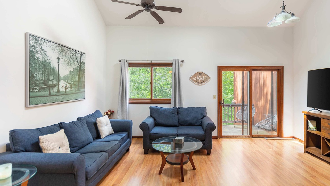Photo of Livingroom in Vernon