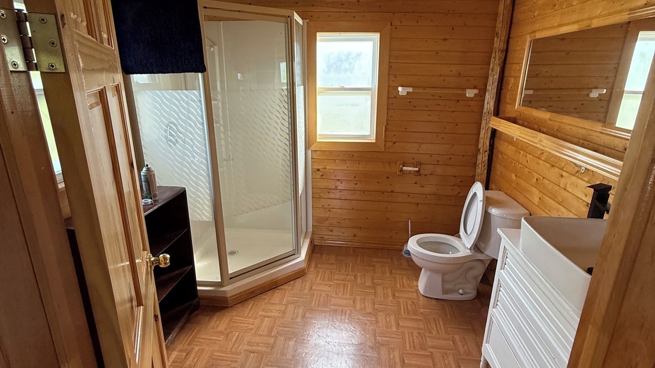 Photo of Bathroom in Fortune Harbour