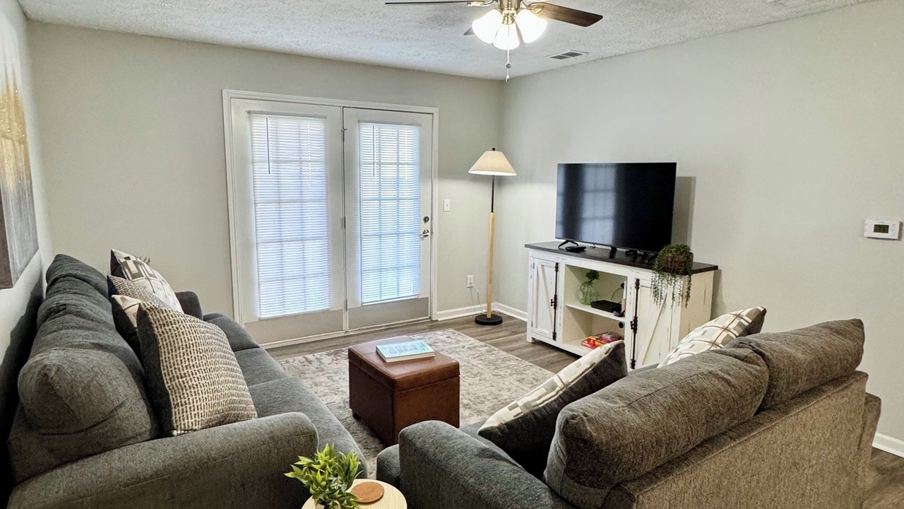 Photo of Livingroom in Greenville