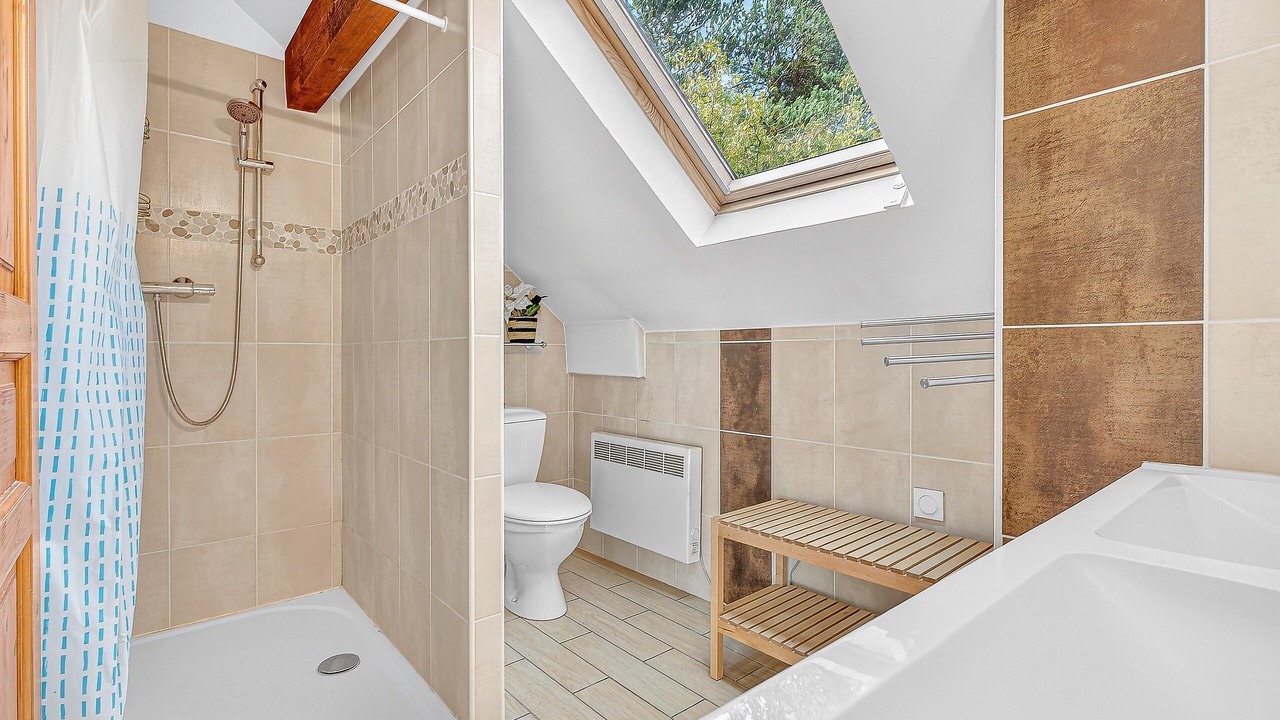 Photo of Bathroom in Meolans-Revel