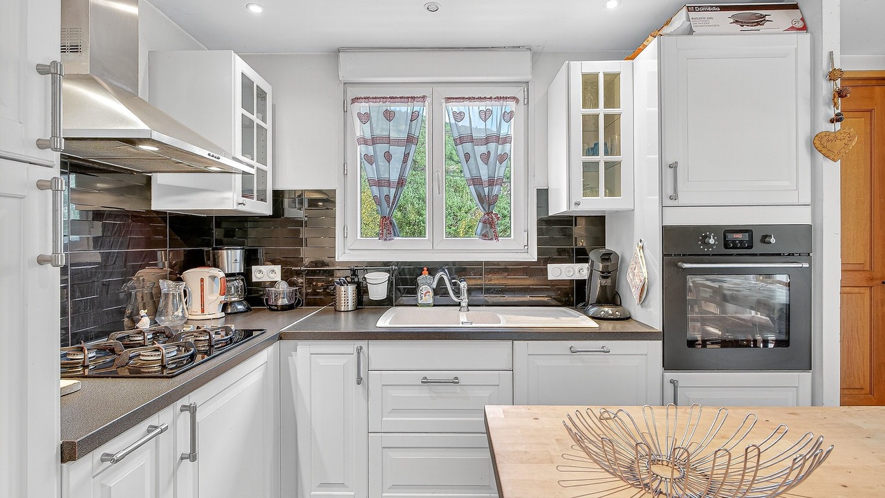 Photo of Kitchen in Meolans-Revel