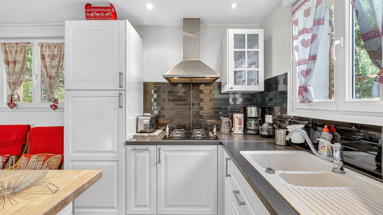 Photo of Kitchen in Meolans-Revel